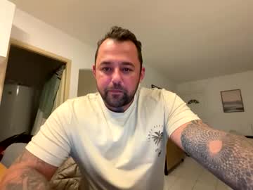 Hollyandelon Chaturbate stream image from February 17, 2026