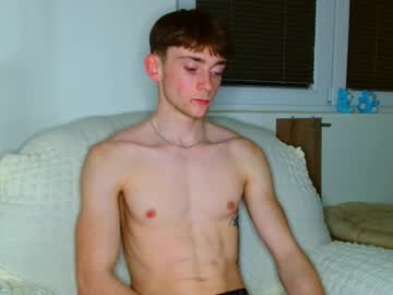 Lilbearxxxx Chaturbate stream image from February 17, 2026