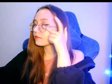Vivivivikkie Chaturbate stream image from February 17, 2026