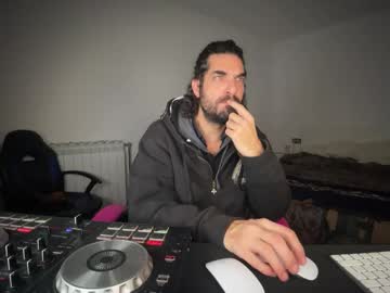 Ktm_Exc Chaturbate stream image from February 18, 2026