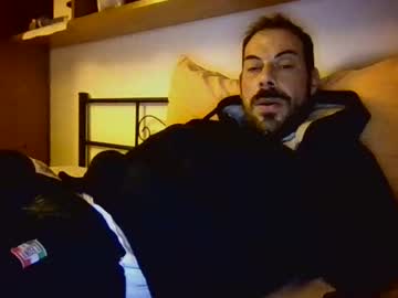 Slevin1983 Chaturbate stream image from February 18, 2026