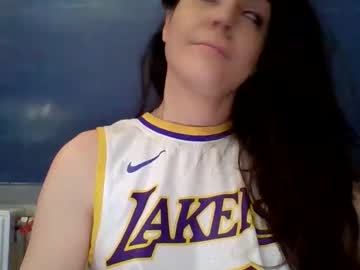 Alicetailorrr Chaturbate stream image from February 18, 2026