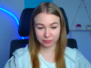 Emilia_Ilia Chaturbate stream image from February 18, 2026