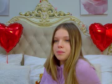 Hallybradley Chaturbate stream image from February 18, 2026