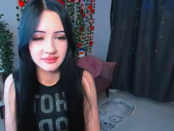 Tracyslayqueen Chaturbate stream image from February 18, 2026