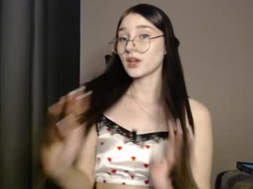 Viviblis Chaturbate stream image from February 18, 2026
