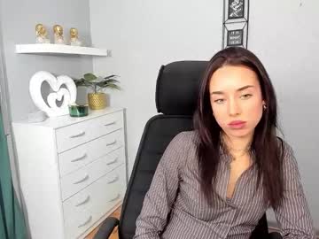 Adelesolo Chaturbate stream image from February 18, 2026