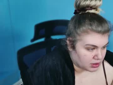Love_Wiggy18 Chaturbate stream image from February 18, 2026