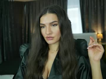 Luxqueenstudio Chaturbate stream image from February 18, 2026