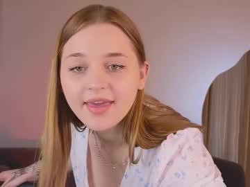 Fullylove_ Chaturbate stream image from February 18, 2026