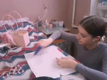 Daphnesterlace Chaturbate stream image from February 18, 2026