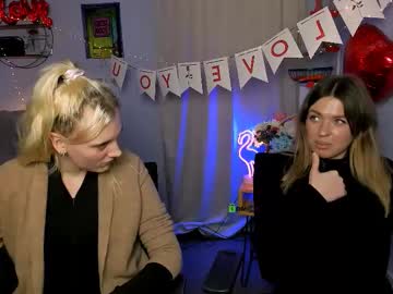 Kira_Kisses_ Chaturbate stream image from February 18, 2026