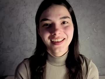 Lauraback Chaturbate stream image from February 18, 2026