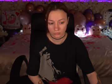 Foxymayy Chaturbate stream image from February 18, 2026