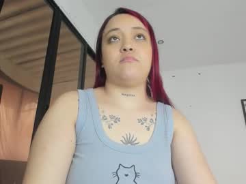 Juline_Smithh Chaturbate stream image from February 18, 2026