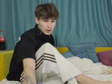 Drinklinov Chaturbate stream image from February 18, 2026