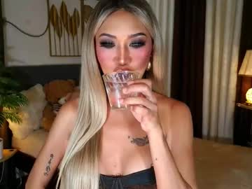Carlamoore23 Chaturbate stream image from February 18, 2026