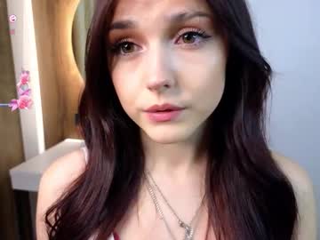 Jeanninebeall Chaturbate stream image from February 18, 2026