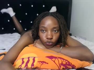 Sexynanaa Chaturbate stream image from February 18, 2026