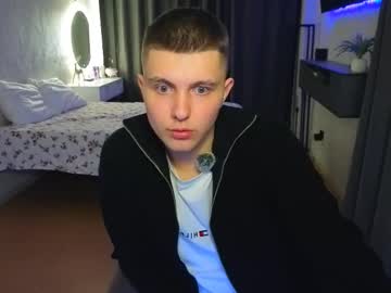 Keviinx444 Chaturbate stream image from February 18, 2026