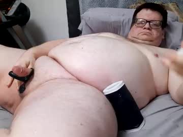 Treatbobnice Chaturbate stream image from February 18, 2026
