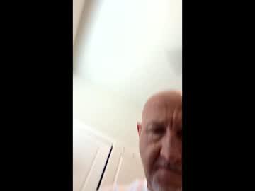 Macbookman999 Chaturbate stream image from February 18, 2026