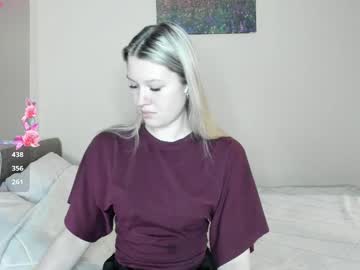Skyedavis Chaturbate stream image from February 18, 2026