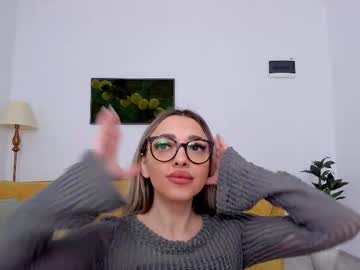 Arianaannaa Chaturbate stream image from February 18, 2026