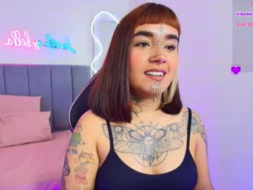 Oliviia_Tay Chaturbate stream image from February 18, 2026