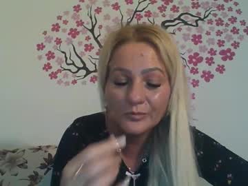 Nikodoll Chaturbate stream image from February 18, 2026