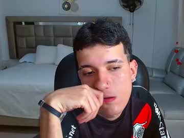 Eroboyxox Chaturbate stream image from February 18, 2026