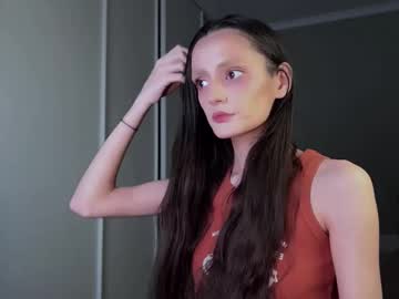 Unhollymeow Chaturbate stream image from February 18, 2026