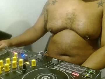 Batorpapi Chaturbate stream image from February 19, 2026