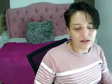 Bug2025 Chaturbate stream image from February 19, 2026