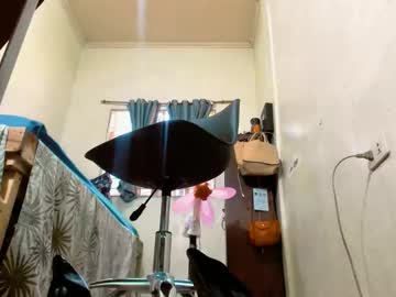 Stefaniatsxxx Chaturbate stream image from February 19, 2026