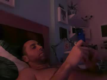 Gilber10101 Chaturbate stream image from February 19, 2026
