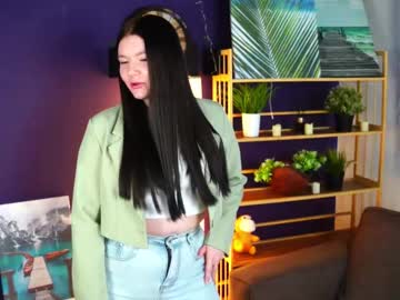 Marilounellem Chaturbate stream image from February 19, 2026