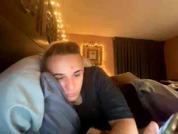 Lelandd11 Chaturbate stream image from February 19, 2026