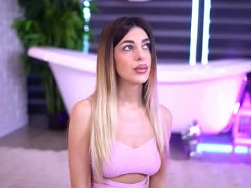 Itsivylicious Chaturbate stream image from February 19, 2026
