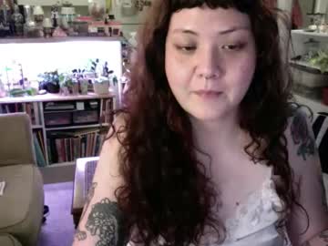 Yearsofrain Chaturbate stream image from February 19, 2026