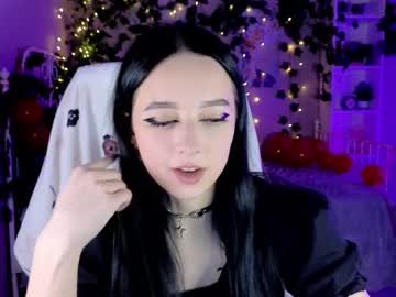 Evelinadark Chaturbate stream image from February 19, 2026