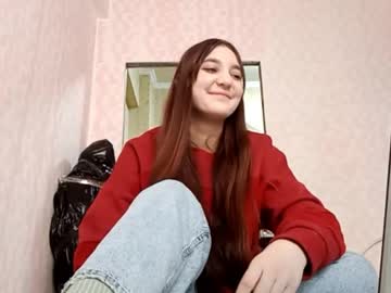 Zeniabrossoit Chaturbate stream image from February 19, 2026