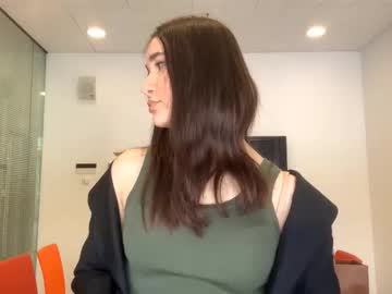 Catalinakrumm Chaturbate stream image from February 19, 2026