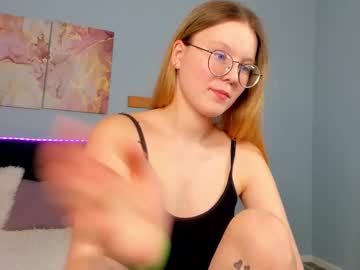 Peggyhunt Chaturbate stream image from February 19, 2026