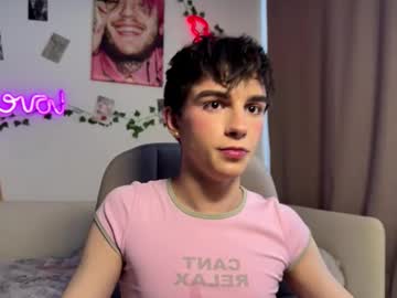 Hiidear Chaturbate stream image from February 19, 2026