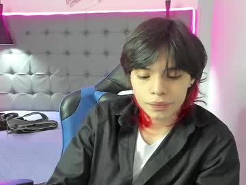 Sylasfrost Chaturbate stream image from February 19, 2026