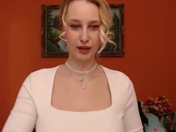 Blondenatasha Chaturbate stream image from February 19, 2026