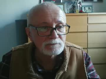 Pawkaggg Chaturbate stream image from February 19, 2026