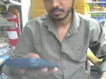 Robertsalia220 Chaturbate stream image from February 19, 2026