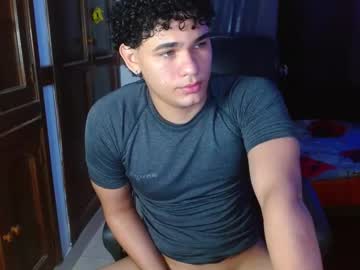 Zyrosxk Chaturbate stream image from February 19, 2026